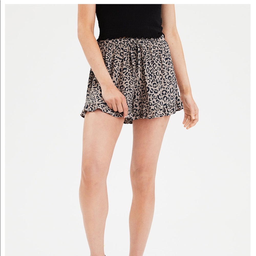 AE flowy shorts